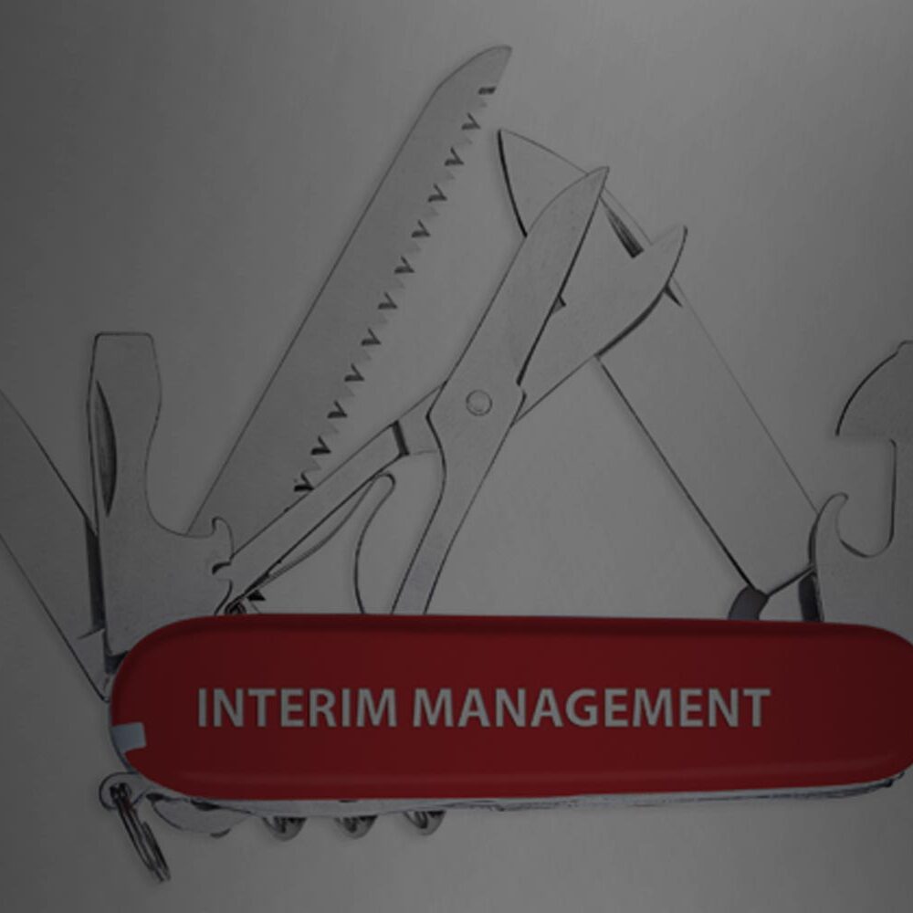 canivete suíço a ilustrar a versatilidade de um interim manager